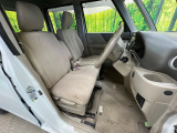 運転席シート廻りは使用感も少なく、良好な状態となっています。丁寧に使われていたことがよくわかりますね。