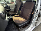 ●仕入れ段階で徹底したチェックを行い、厳しい審査にパスした車だけを展示・販売しています。弊社ではこれをプロチェックと呼び、数十の独自チェック項目に基づき、車の状態を調べ上げています。
