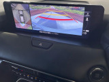 【360&deg;ビューモニター】専用のカメラにより、上から見下ろしたような視点で360度クルマの周囲を確認することができます☆死角部分も確認しやすく、狭い場所での切り返しや駐車もスムーズに行えます。