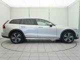 購入後は全国のVOLVO正規ディーラーにてアフターサービスをお受けいただけます。定期点検サービス、延長保証などの有料サービスも手厚くご用意しておりますので、ご不安事はお気軽にご相談下さい。