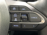 【レーダークルーズコントロール】高速道路での長距離走行が楽に!!自動で速度を保つクルーズコントロールが、衝突軽減システムと連携し、前方の車両を感知して車間を保つように速度調節してくれます!!