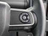 全車速追従機能付ACC(アダプティブクルーズコントロール)を採用し、走行中に先行車の様子を検知しながら、設定した車速の範囲内で先行車との距離のキープを支援します。