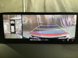 360度モニターは、4つのカメラによる前後左右・俯瞰映像でドライバーからは見えない領域の危険認知をサポート!全周囲の死角を減らし、狭い駐車場や幅寄せ、T字路の進入などの運転の安心感を高めますッ!