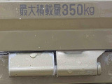 お客様から下取仕入れをする際には、1台づつ査定を行ってお車の状態をチェックしております。自社でメンテナンスの履歴がしっかりしている車両もたくさん入荷しています。