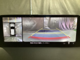 360度モニターは、4つのカメラによる前後左右・俯瞰映像でドライバーからは見えない領域の危険認知をサポート!全周囲の死角を減らし、狭い駐車場や幅寄せ、T字路の進入などの運転の安心感を高めますッ!