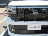車全体が、かどまる四角デザインになっています。LEDヘッドライトで視界も確保できます