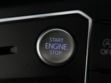 ●Start/Stop●ブレーキを踏みボタンを長押しするだけで、キーの抜き差しなく簡単にエンジンをかける事が出来ます。