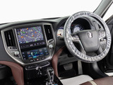 使いやすさや安全性を追求したステアリング周り!高級車ゆえにスイッチ類が多いのも特徴ですね!考え尽くされた配置ですぐに使いこなす事が出来ますのでご安心下さい!是非、体感してみて下さい!!