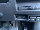 ここに ETC付いております。高速道路の料金所もスイスイ♪