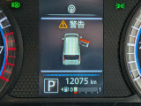 【アルミホイール】デザイン性が大事ですが、スチールホイルに比べアルミは軽量ですので、燃費や走りにも影響します。