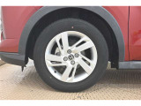 【アルミホイール】純正なので車に似合うデザインになっています。スタッドレスタイヤもご相談下さい