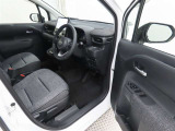 【禁煙車の定義】当店の定義・・・☆タバコ臭くない事☆コゲがない事☆灰皿等の喫煙器具が未使用の事 以上3項目をクリアした場合【禁煙車】と表示します。(現状を表しています。過去の事は、断定できません。)