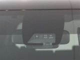 サポカーは、高齢運転者を含めたすべてのドライバーによる交通事故の発生防止・被害軽減対策の一環として、国が推奨する新しい自動車安全コンセプトです。詳しくは販売店スタッフまでおたずねください。