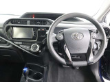 運転席のハンドル・シートは高さ調整が可能です