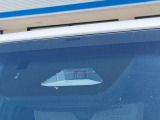 【トヨタセーフティセンス】走行中に前方の車両等を認識し、衝突しそうな時は警報とブレーキで衝突回避と被害軽減をアシスト。より安全にドライブをお楽しみいただけます。
