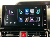 【9インチスマホ連携ディスプレイオーディオ】 対応しているスマホアプリを大画面で使えます!フルセグテレビやラジオの視聴、Bluetooth接続による音楽鑑賞、ハンズフリー通話なども利用可能です。