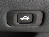 ボタン一つでトランクオープンが可能!車内から操作できる為、非常に便利な装備の一つとなります!