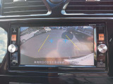 バックカメラが装備されてるから、駐車場での車庫入れもカメラで確認が出来るので安心。
