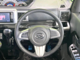 【ステアリングスイッチ】運転中、前方から目線をそらすことなく、オーディオ等の操作が可能な便利機能!安心&快適なドライブを演出してくれます♪