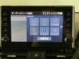 【Miracast】スマホ画面を無線で車載ディスプレイへ映せる快適で便利な機能です。簡単に接続可能です!!