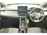高いホールド性で運転姿勢が安定します。長距離ドライブでも疲れにくいのが魅力です。快適なドライビングライフをお送りください♪
