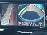 左サイドカメラとフロントカメラ運転席から死角となりやすい車両左前部分や前方部分もバッチリ見えます♪