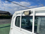 荷台ランプがついているので夜間の作業に便利です♪