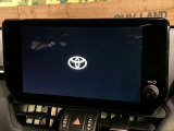 【10.5インチ ディスプレイオーディオ】大画面のディスプレイはAppleCarPlayやAndroidAutoが利用可能。大きな画面でスマホナビアプリ等が利用いただけます♪