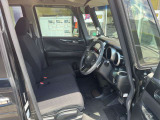 運転席!乗り降りもしやすいです!