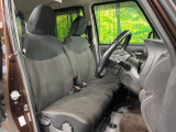 運転席シート廻りは使用感も少なく、良好な状態となっています。丁寧に使われていたことがよくわかりますね。
