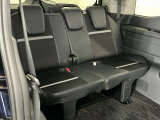 1列目から3列目まで広々大空間です。3列目シートは荷物が多い時や不要な時はアレンジして荷室として使用することが可能で便利に使えます