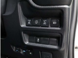 電動のスライドドアで楽々スムース!運転席からも開閉の操作もできます♪キーのスイッチひとつで自動開閉できる便利な機能もついてます♪