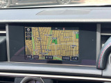 【メーカー純正ナビ】インテリアに溶け込むスタイリッシュな「専用設計」メーカーナビを装備♪視認性や操作性など基本性能にも優れ、より上質なカーライフをお楽しみいただけます。