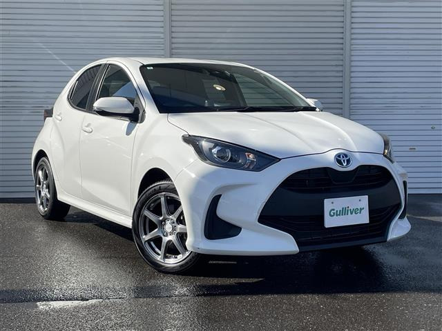 ヤリス 1.5 ハイブリッド X E-Four 4WD 修復歴無し