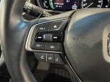 【ステアリングスイッチ】運転中に視線を前に向けたまま操作できます。