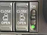 【両側パワースライドドア】スマートキーや運転席のスイッチで後席両側スライドドアの開閉が可能♪電動だから力を入れてドアを開ける必要が無く、小さなお子様でも簡単に開け閉めでき快適です♪