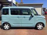 ご成約のおクルマ全て、エンジンオイルを交換してご納車させていただきます!また、点検時に消耗品の状態確認も行い必要に応じて新品交換させていただきます!
