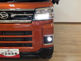 LEDヘッドライト・フォグランプも装備です!
