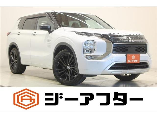 アウトランダー PHEV 2.4 P 4WD ワンオーナー OPサンルーフ