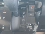 弊社で試乗車として使っていました。事故・修復暦はありませんし、内外装ともきれいな車両ですので安心してご検討頂ける1台です☆