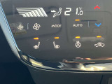 運転席にはシートヒーター付き。真冬でもすぐに温まり快適にドライブできます。