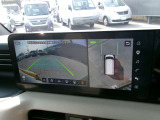まるで上空から見下ろしているような感じで駐車が楽にできるインテリジェントアラウンドビューモニター!幅寄せが苦手な方でもサイドビューで確認することができますよ♪