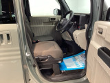 フィット性も良く、楽な運転姿勢を保てます。