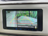 【パノラマモニター】専用のカメラにより、上から見下ろしたような視点で360度クルマの周囲を確認することができます☆死角部分も確認しやすく、狭い場所での切り返しや駐車もスムーズに行えます。