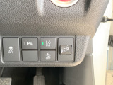【ホンダセンシング】衝突軽減ブレーキや車線逸脱抑制などの機能で、日常の安全運転をサポートします。