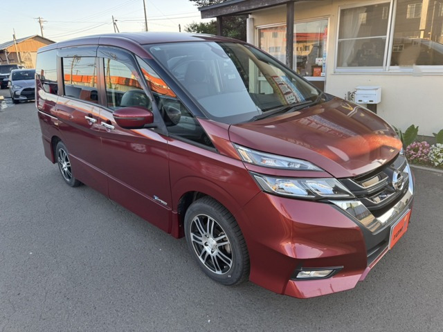 セレナ 2.0 ハイウェイスター 