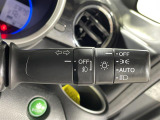 【オートライト(AUTO)】外の明るさをシステムが感知して、自動でヘッドライトが点灯します!ヘッドライトをつけ忘れを防ぐ便利機能です。