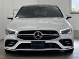 納車前整備は、メルセデスベンツ国際認定メカニックによる最新の検査ライン等の施設が充実した当社工場で入念に行います。メルセデス・ベンツの定める厳しい基準をクリアしたお車のみをご案内させて頂きます。