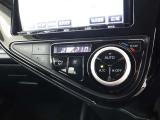 オートエアコンを装備車内をいつだって快適な空間にします。