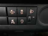 安全運転を支援する機能が付いてます。詳しくは店舗スタッフまでお尋ね下さい。